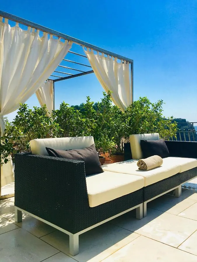 202 Luxury Terrace View Apartment Taormina